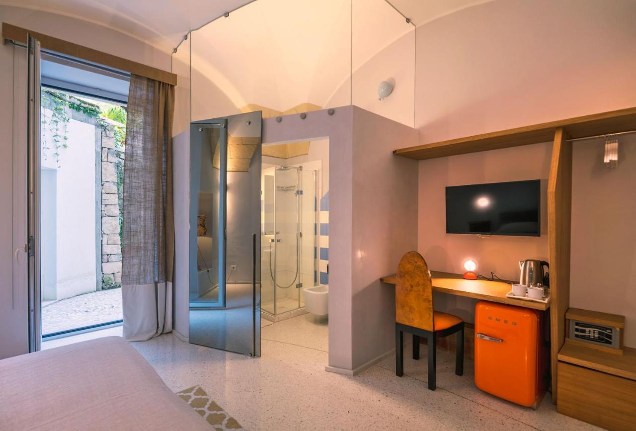 ดิโมรา สตอริกา มูราตอเร ลักชัวรี รูม Bed & Breakfast เลชเช ภายนอก รูปภาพ